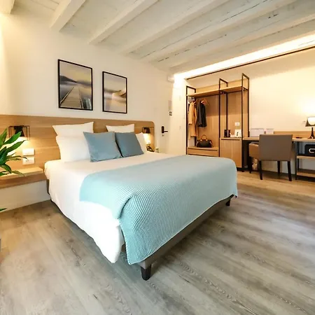 15 Pensión Bérgamo