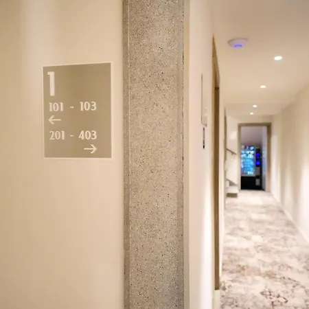 15 Guest house